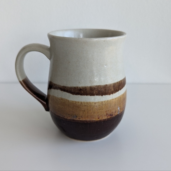 Vintage cream and brown waves Stoneware mug - Picture 5 of 12
